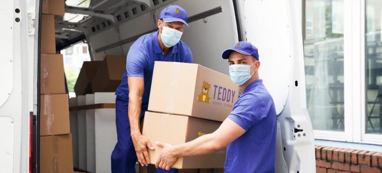 Teddy Moving and Storage providing moving services NYC